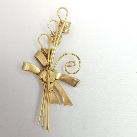 Vintage Red Cabochon Rhinestone Flower Brooch, Gold Tone 40s 50s Style Lapel Pin - Picture 3 of 6